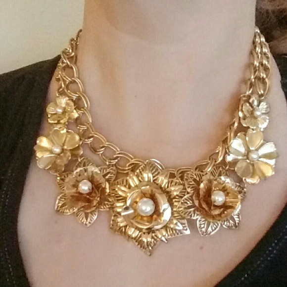 Gold & Pearl Floral Statement Necklace - Picture 3 of 7